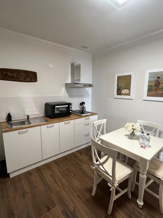 Casa Al Vento Apartment แชร์เรโต กุยดิ ภายนอก รูปภาพ
